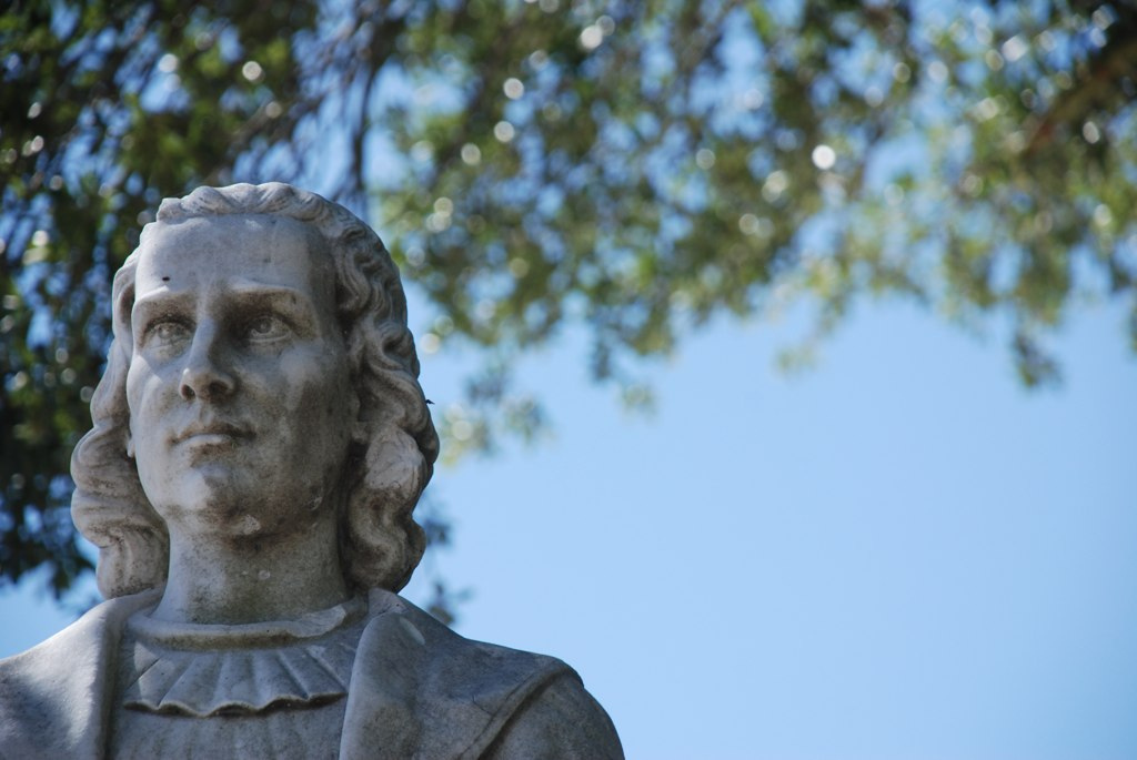 statue of a man in St. Petersburg, FL